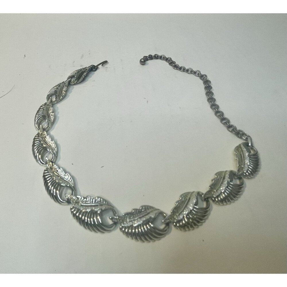 Vintage Metal Beaded Swirled Leaves Silvertone Choker Necklace